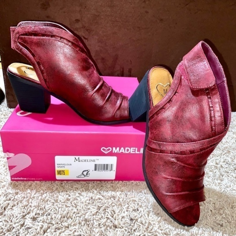 NIB-Madeline Ruched Peep-Toe Bootie